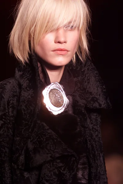 Look 23